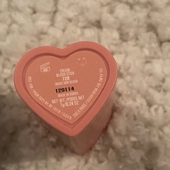 COPY - Kylie cosmetics blush stick - Picture 2 of 2